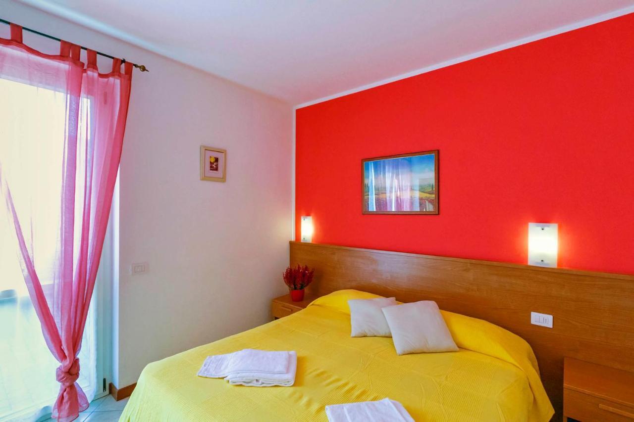 Residence La Collina Vercana Exterior photo
